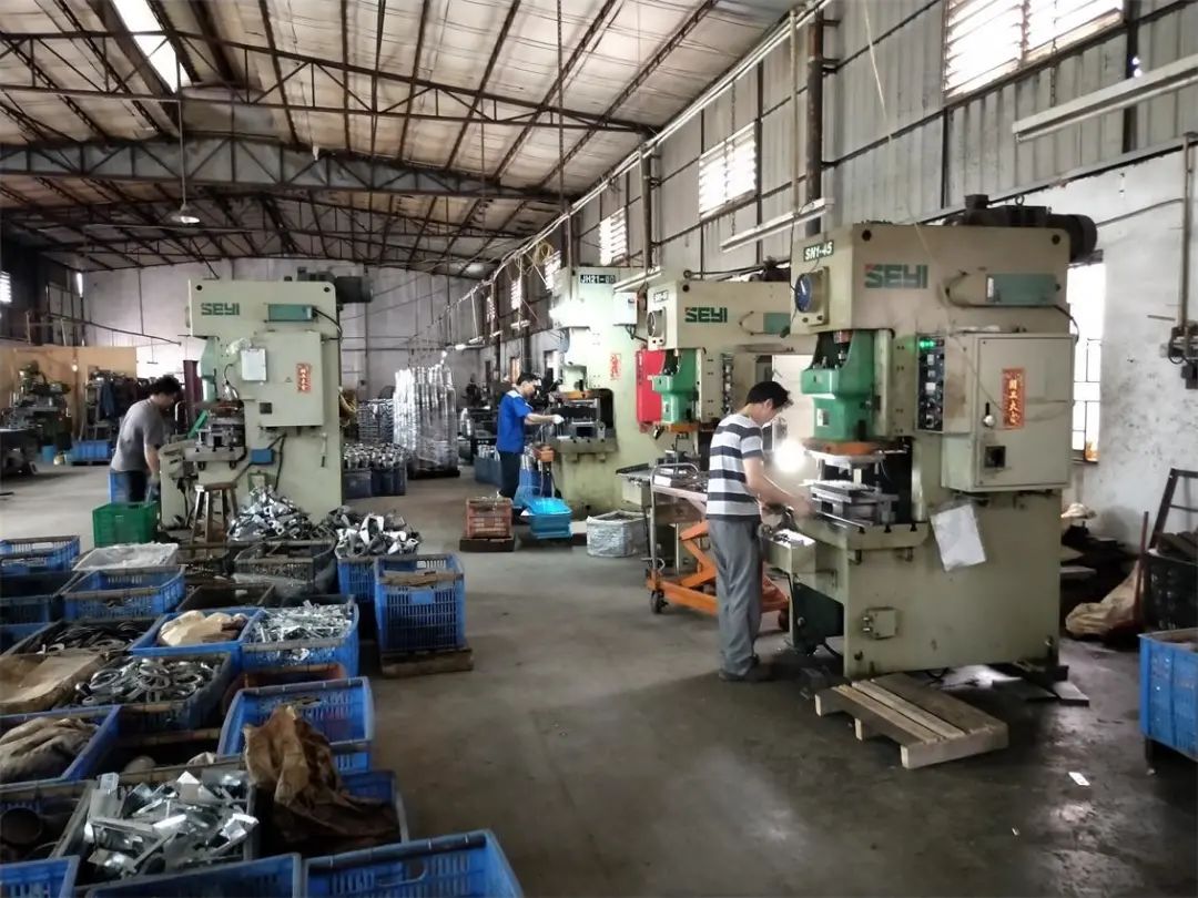 五金加工廠有機(jī)廢氣異味控制，Dejing的凈?除臭劑如何做到？