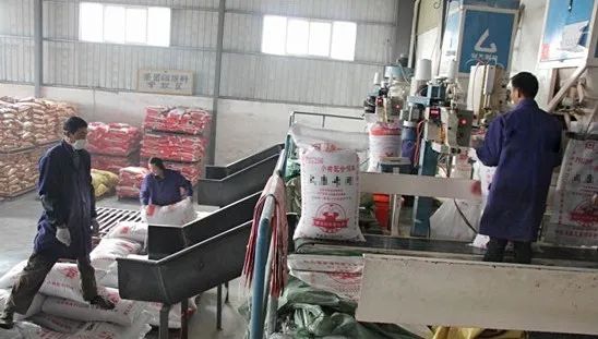 飼料廠車間腥臭味擾民，就用Dejing的凈飼料廠專用除臭劑.jpg