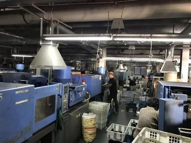 Dejing的凈??制鞋廠除臭劑，治理揮發(fā)性有機化合物(VOC)廢氣.jpg